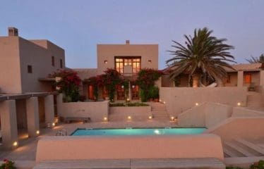 Très belle villa surplombant le golf de Ftelia