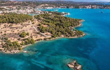 Très beau terrain avec une vue impressionnante sur la mer