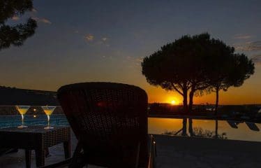 MAGNIFIQUE VILLA Vues spectaculaires sur la ville de Porto Cheli,