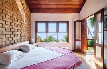 Maison idyllique au bord de l&rsquo;eau avec jetée à Paraty