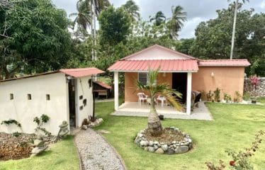 Très belle villa située dans un endroit calme à Cabrera
