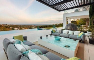 Très belle villa de luxe moderne située à Marbella