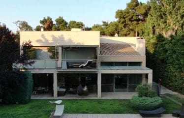 Très belle villa de luxe située à Ekali