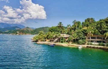 Propriété pieds dans l eau  exclusive  dans une île paradisiaque à Angra dos Reis