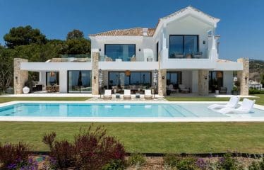 MAGNIFIQUE VILLA DE LUXE UNIQUE AVEC VUES INÉGALÉES À EL HERROJO