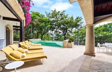 Magnifique Propriété Villa De Luxe Unique En Bord De Mer