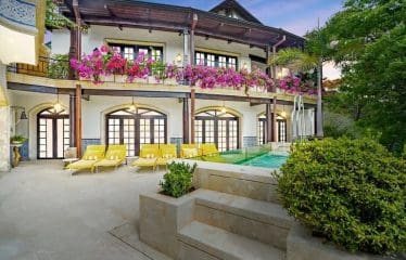 Magnifique Propriété Villa De Luxe Unique En Bord De Mer