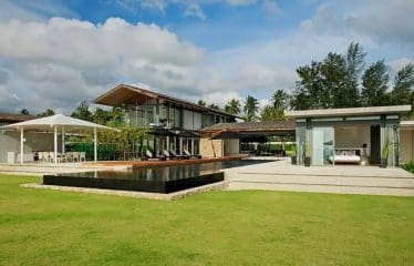 Splendide villa de luxe située en bord de mer