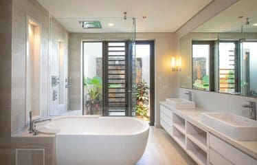 Très belle Propriété de Luxe située à Beau champ