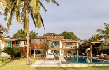 Magnifique Manoir sur le front de mer à Buzios
