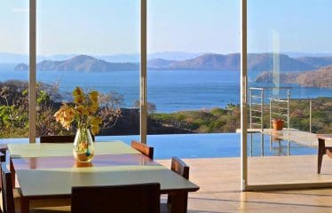 Splendide villa avec une vue panoramique sur l&rsquo;océan