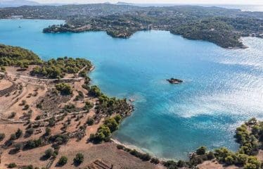 Très beau terrain avec une vue impressionnante sur la mer