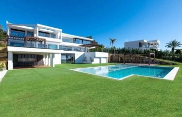 Splendide villa contemporaire avec vue sur la mer située à Marbella