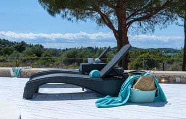 MAGNIFIQUE VILLA Vues spectaculaires sur la ville de Porto Cheli,