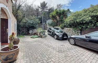 VILLA 300M2 VUE MER & MONTAGNES