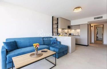 Villefranche-sur-Mer – Magnifique appartement 3P avec vue mer, piscine, parking et cave