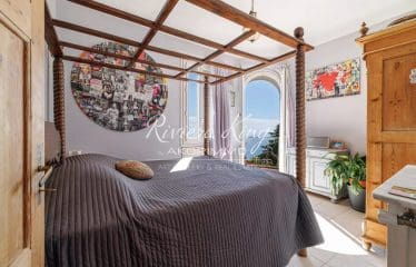 MAGNIFIQUE VILLA 5 PIECES A DEUX PAS DU CENTRE VILLAGE AVEC VUE MER PANORAMIQUE ET GRAND GARAGE LA TURBIE (06320)
