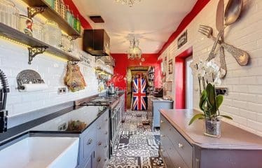 MAGNIFIQUE VILLA 5 PIECES A DEUX PAS DU CENTRE VILLAGE AVEC VUE MER PANORAMIQUE ET GRAND GARAGE LA TURBIE (06320)