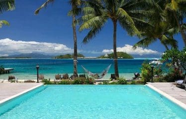 Magnifique  Hôtel  pieds dans l eau sur Bora Bora