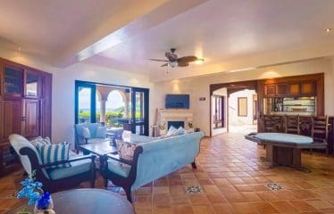 Luxueusement chic avec une vue imprenable sur l&rsquo;océan