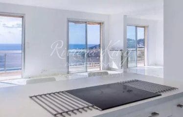 Alpes Maritimes (06) Villefranche-Sur-Mer, 4 Pieces, garage, 2 caves