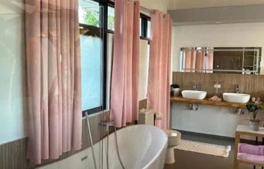 Belle Villa de luxe de 290 m² environ, avec vue sur l&rsquo;océan  Costa rica