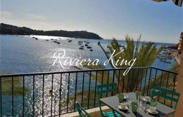VILLEFRANCHE-SUR-MER – APPARTEMENT 2 CHAMBRES – TERRASSE ET SUPERBE VUE SUR LA MER –