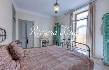 Appartement de caractère avec terrasse panoramique et studio indépendant- Villefranche-sur-Mer —