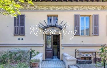 Appartement de caractère avec terrasse panoramique et studio indépendant- Villefranche-sur-Mer —